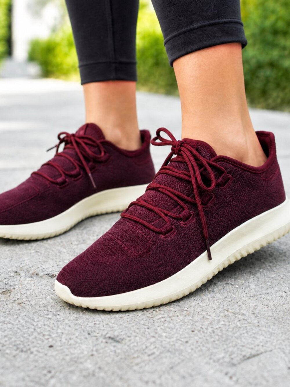 Adidas Tubular Shadow Knit Sneakers Women’s Size 8 Burgundy Maroon Athleisure